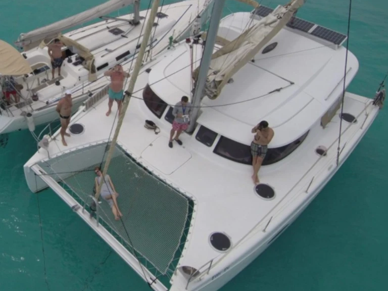 Catamarán para alquilar Porto Montenegro al mejor precio