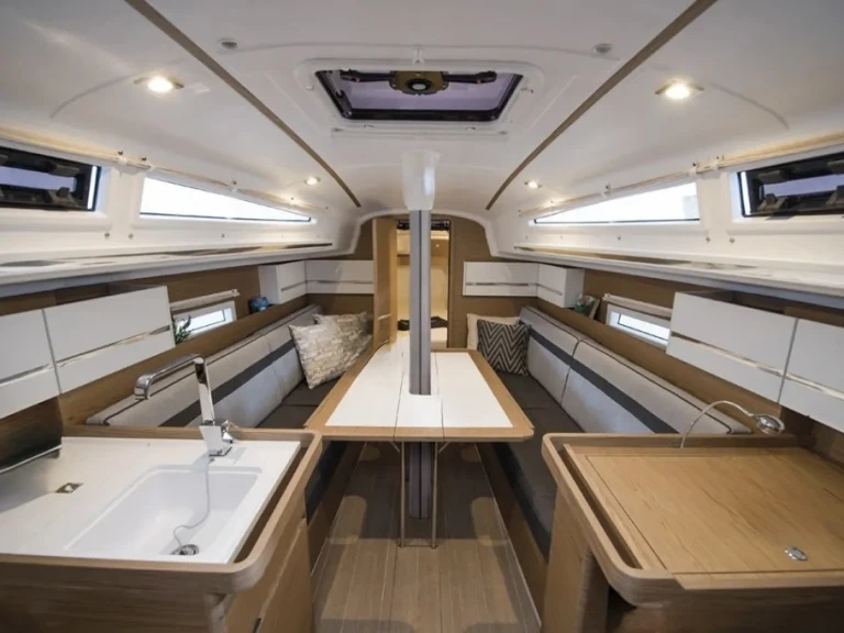 Alquiler Velero en Marsella - Elan S3