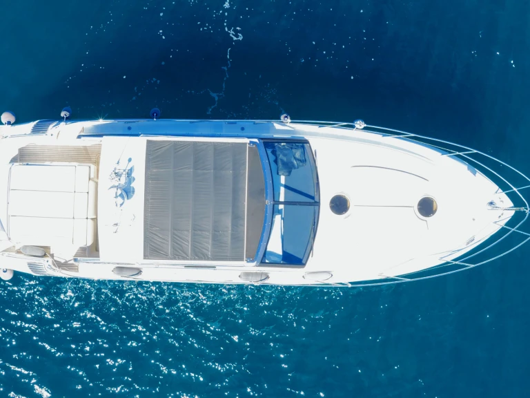 Princess Princess V42 de alquiler a Villeneuve-Loubet