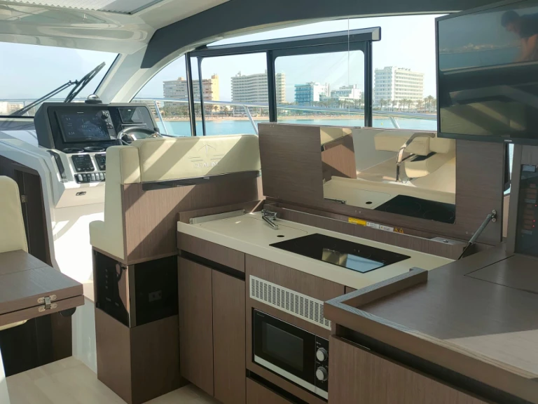 Alquiler de Lancha, con o sin patrón Sealine Palma de Mallorca