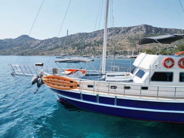 Custom Gulet-Motor Sailor Custom made de alquiler a Bozburun