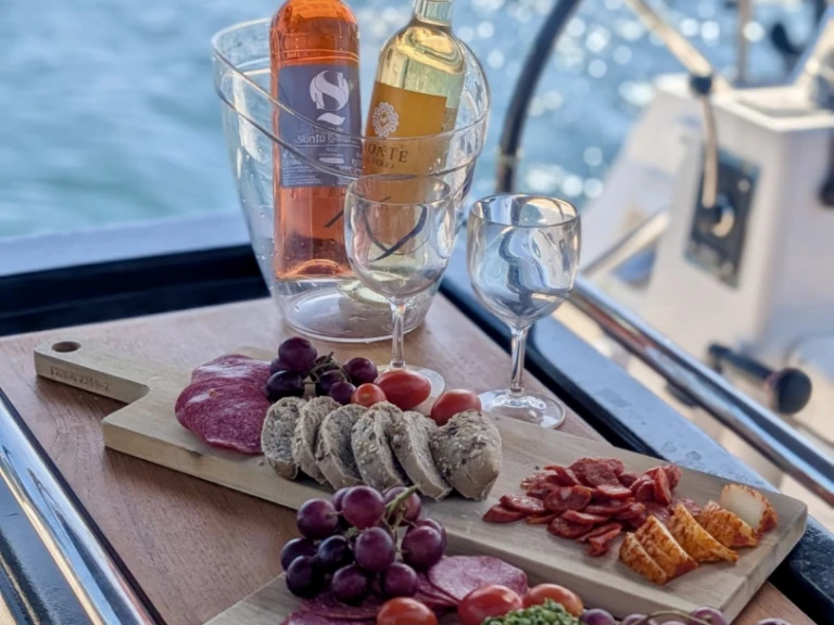 Velero para alquilar Lagos al mejor precio