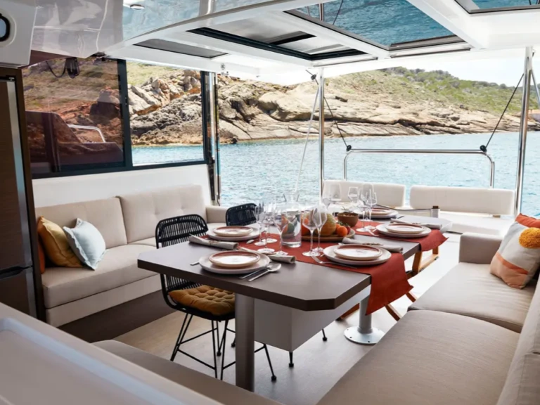 Alquiler Catamarán Bali con o sin  título de navegación