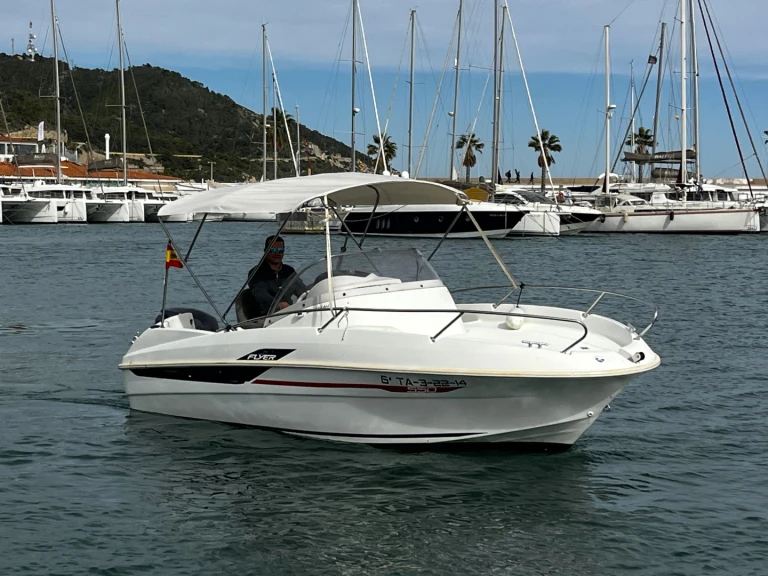 Alquiler de Zodiac Medline 2  en Sitges