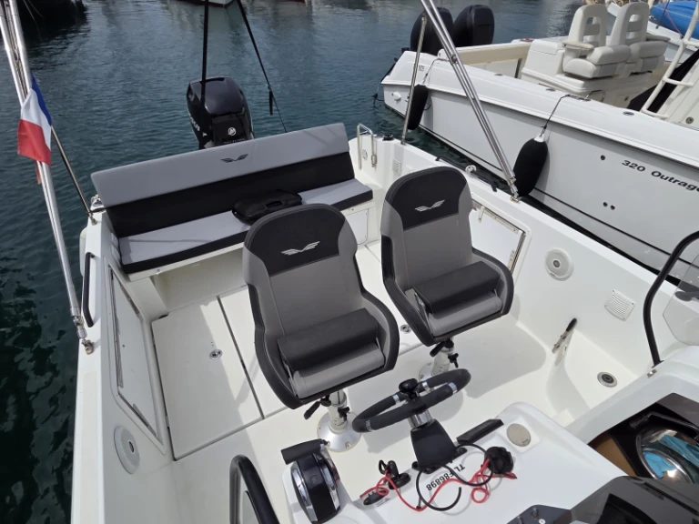 Alquiler de barcos Toulon barato de Flyer 8