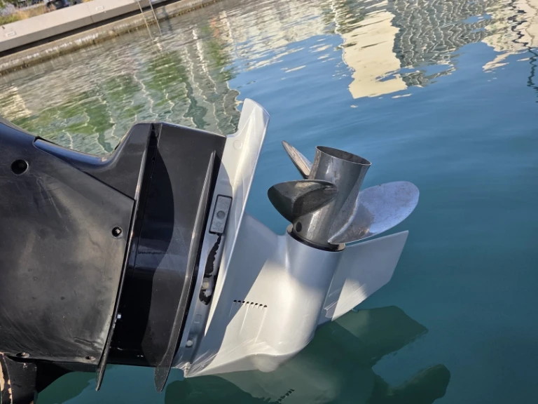 Alquiler Lancha en Toulon - Bénéteau Flyer 8