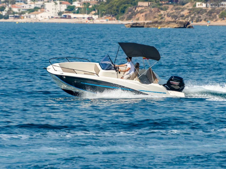 Alquiler de embarcaciones Quicksilver Activ 605 Open enAltea en Samboat