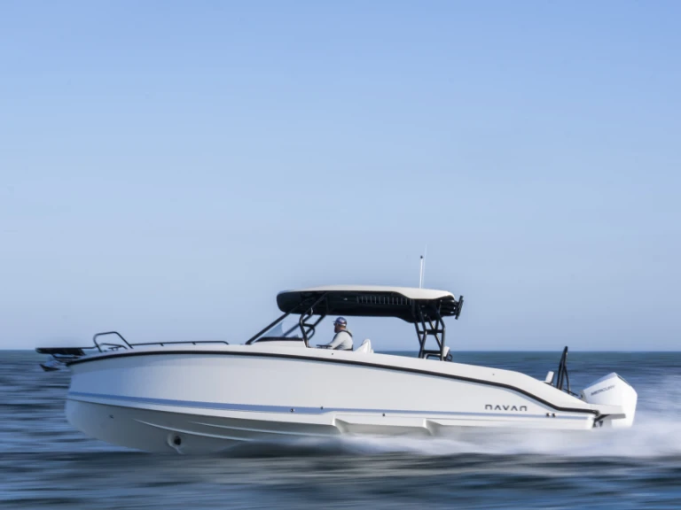 Alquiler de embarcaciones Navan T30 enPuerto Campomanes Greenwich en Samboat