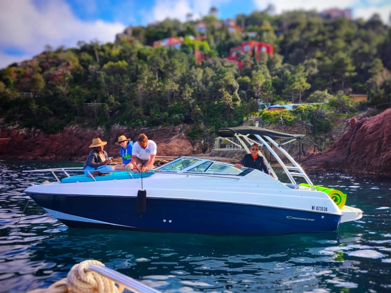 Alquiler de barcos Port de Cannes Marina barato de Crownline 210 CCR