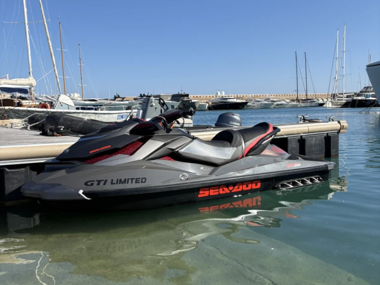 Alquiler de Sea-Doo GTI limited 155 en Antibes