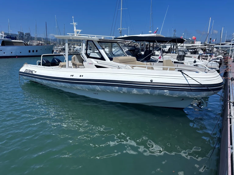 Alquiler Cogolin - Zodiac X10CC en SamBoat