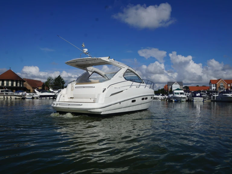 Alquiler de Lancha, con o sin patrón Sealine Cannes