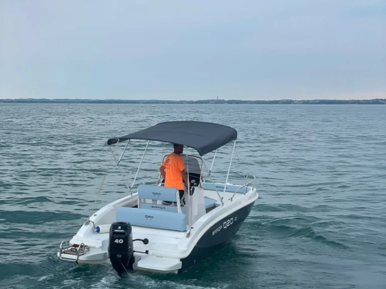 Alquiler de Barqa Q20 en Moniga del Garda