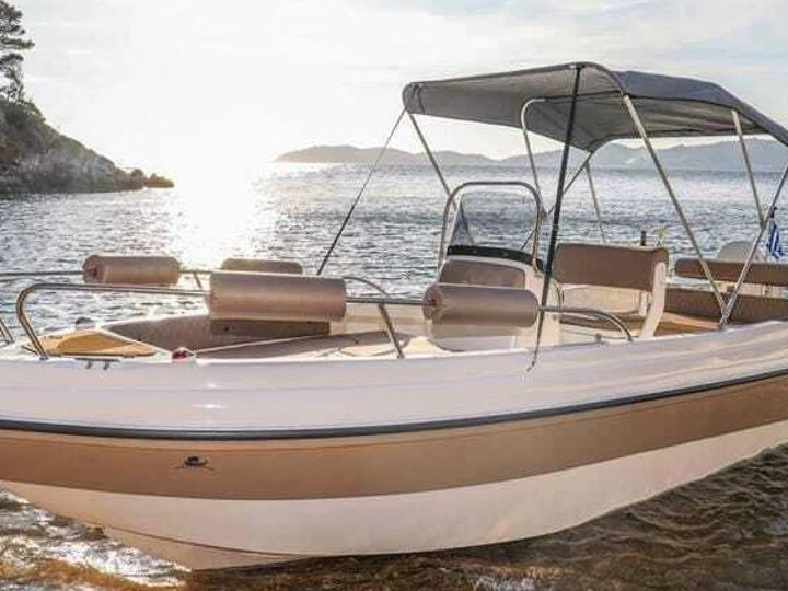 Alquiler de Karel Ithaca en Skiathos