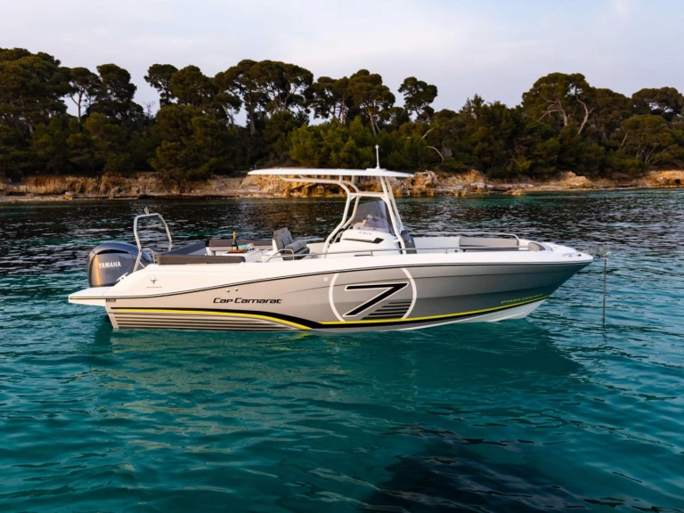 Alquiler de Jeanneau Cap Camarat 7.5 CC en Rapallo