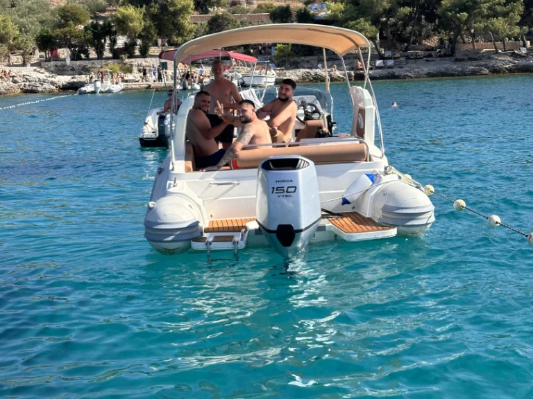 Alquiler Hvar - Aquamax BF150XU en SamBoat