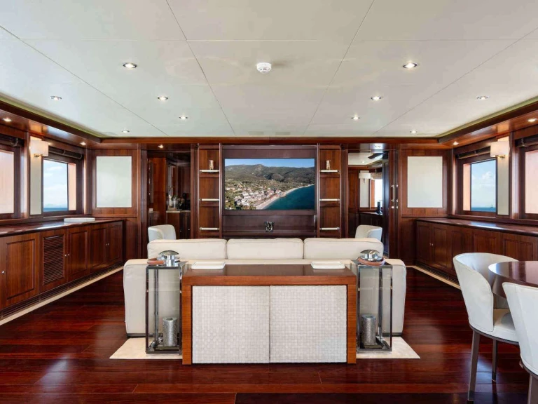 Alquiler de embarcaciones CRN Ancona PALATIAL enAtenas en Samboat