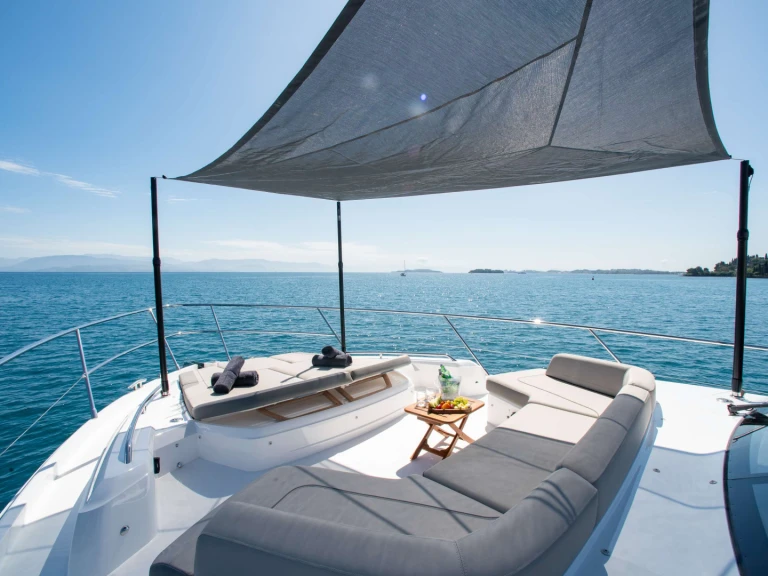 Alquiler de Princess, UK FAR &amp; AWAY en Gouviá