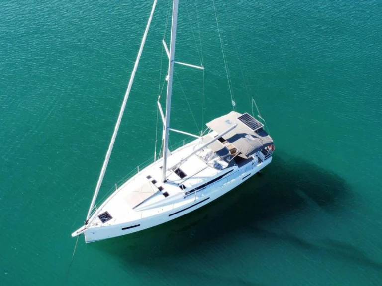Alquiler de Velero, con o sin patrón Jeanneau Fanári