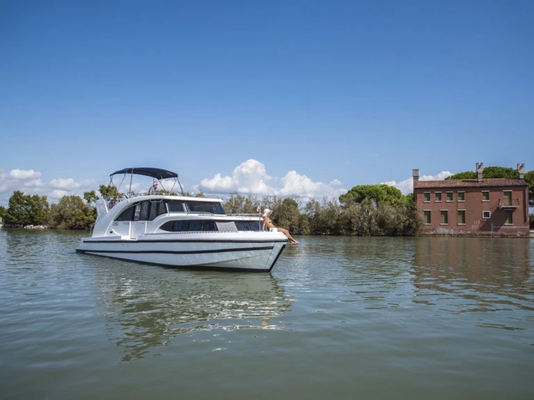 Alquiler de embarcaciones Houseboat Holidays Italia S.R.L. Minuetto 8 enCasale sul Sile en Samboat
