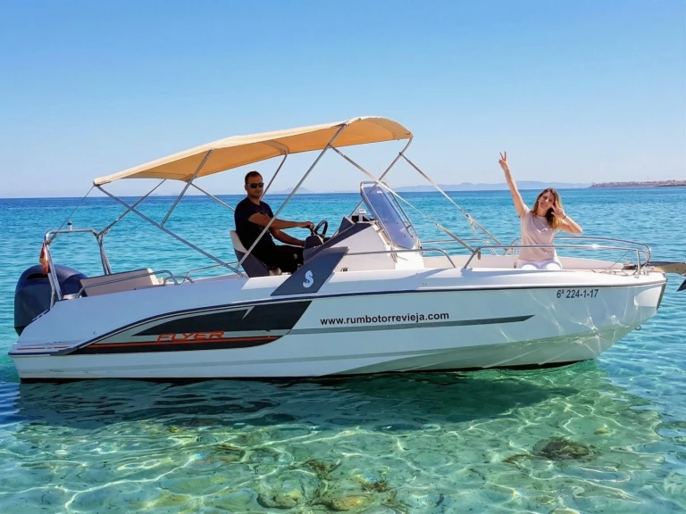 Alquiler de Lancha, con o sin patrón Invictus  Torrevieja