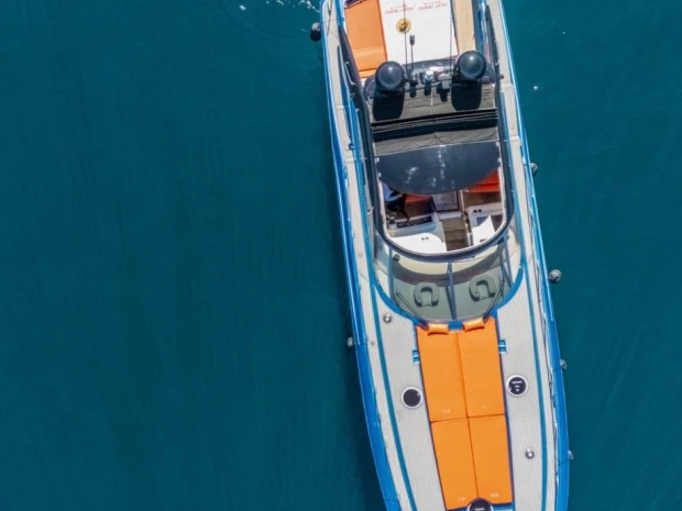 Alquiler Lancha Sunseeker con o sin  título de navegación