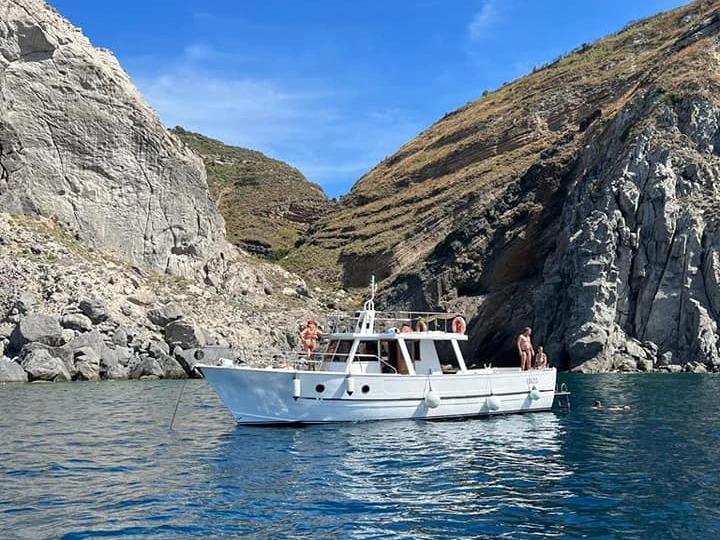 Alquiler de embarcaciones Custom Gozzo42 enPorto di Forio en Samboat