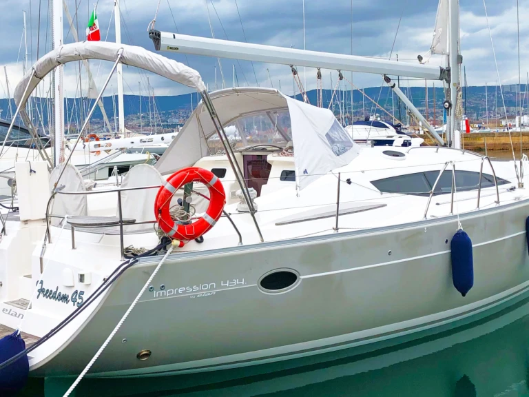 Alquiler Velero en Muggia - Elan Elan 434