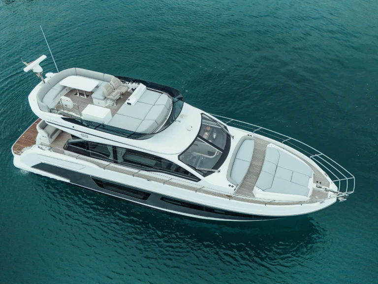 Alquiler de embarcaciones Azimut Azimut 53 Fly enPalma de Mallorca en Samboat