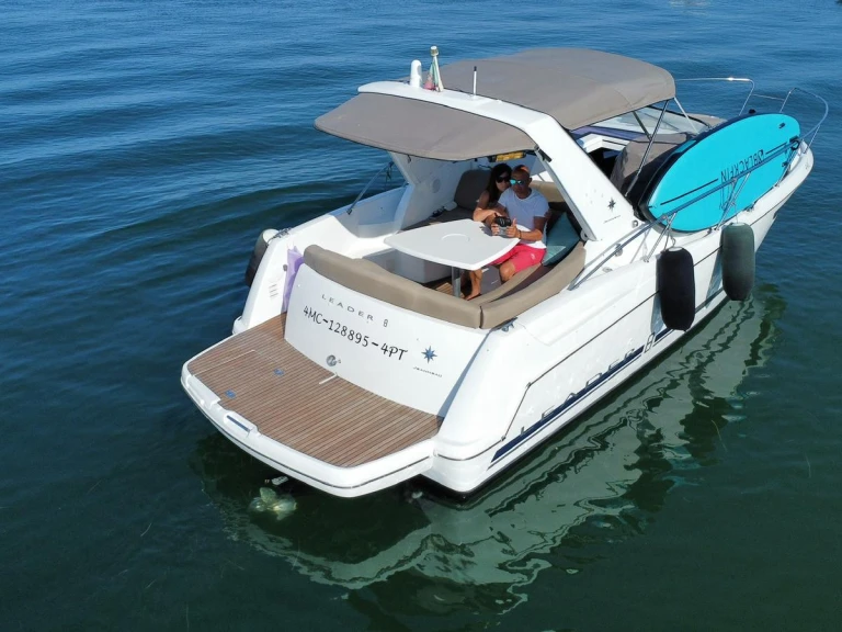 Alquiler de barcos Marina de Tróia barato de Leader 8