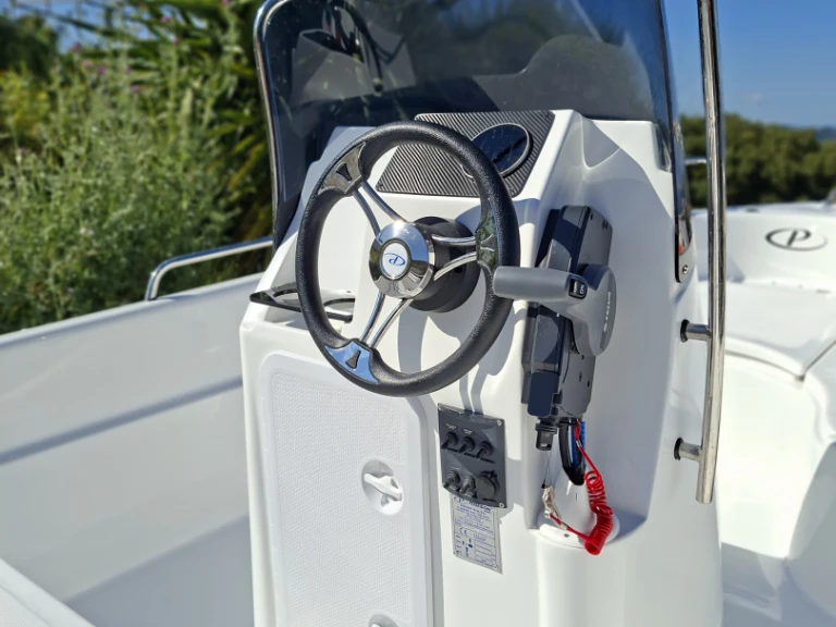 Lancha para alquilar Kerí al mejor precio