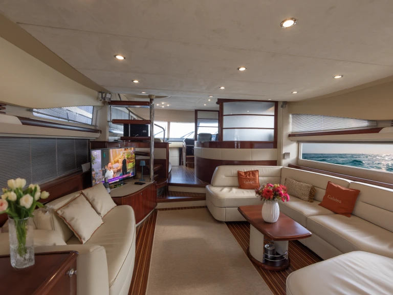 Alquiler de barcos Castellammare di Stabia barato de Princess 67 Fly