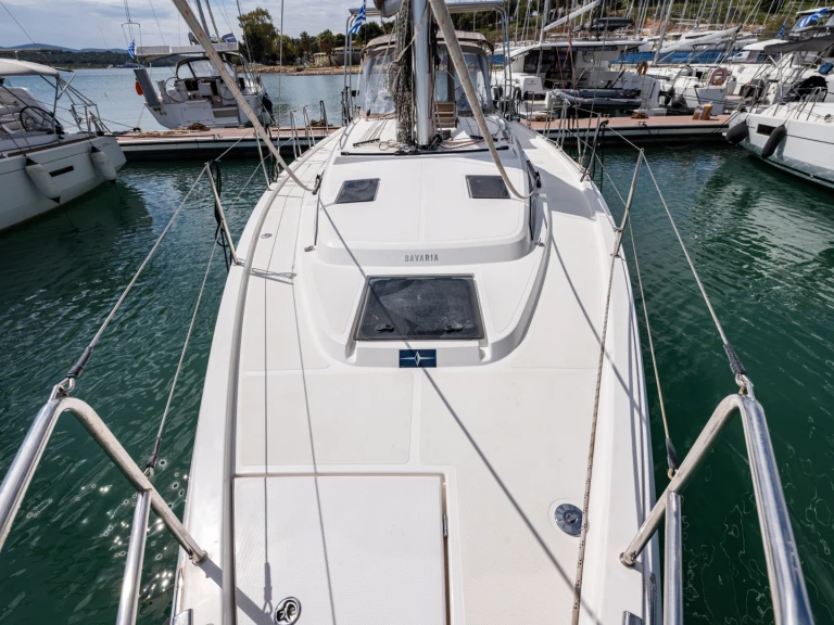 Alquiler de Bavaria Bavaria C38 en Néa Péramos