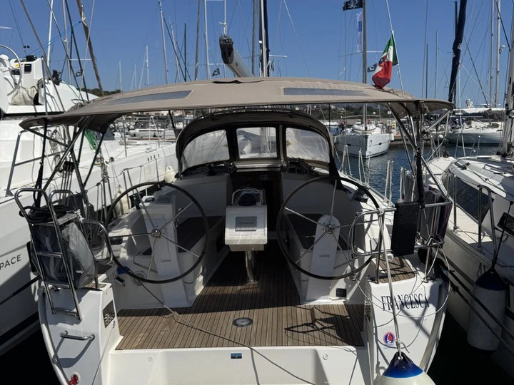 Alquiler de Bavaria Cruiser 37 en Punta Ala