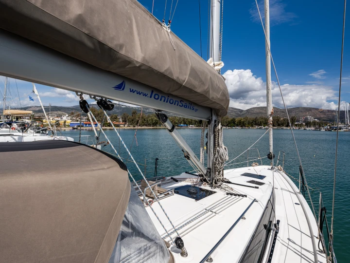 Alquiler de Bavaria Bavaria C38 en Néa Péramos