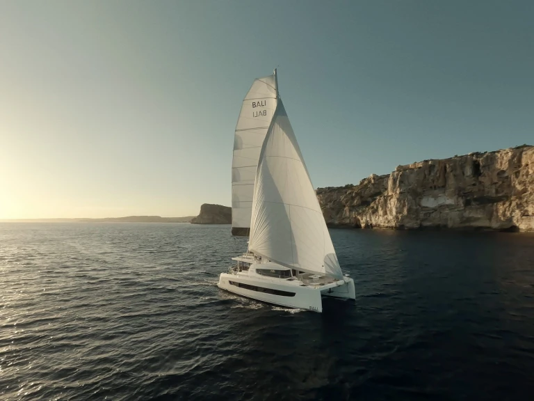 Alquiler Catamarán Bali con o sin  título de navegación