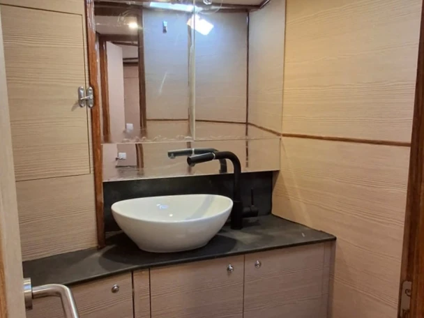 Velero para alquilar Trogir al mejor precio