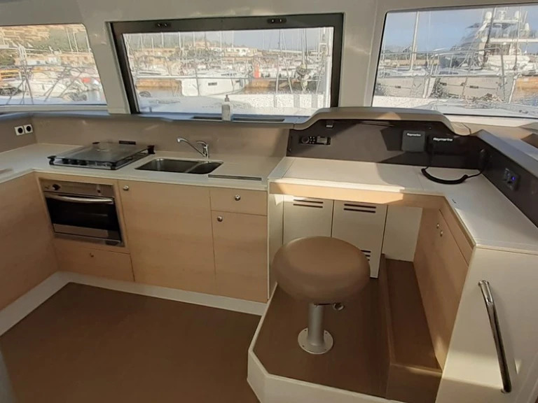 Alquiler de Catamarán, con o sin patrón Bali Portisco