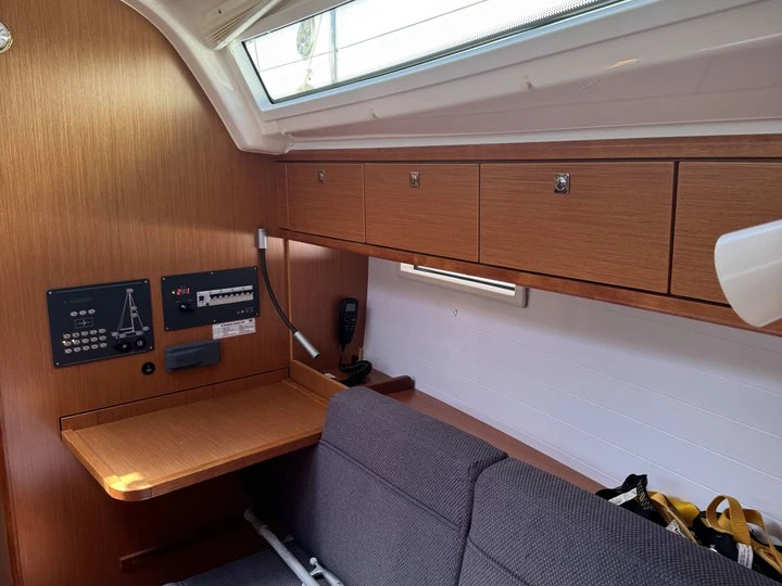 Alquiler Velero en Punta Ala - Bavaria Cruiser 37