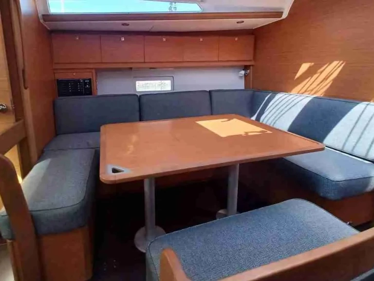 Alquiler de embarcaciones Dufour Dufour 430 enRodi Garganico en Samboat