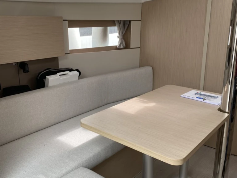 Alquiler de Velero, con o sin patrón Bénéteau Punta Ala