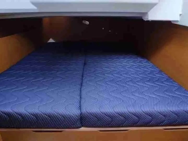 Alquiler Velero Jeanneau con o sin  título de navegación