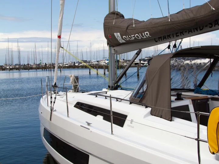 Alquiler de Velero, con o sin patrón Dufour Rostock