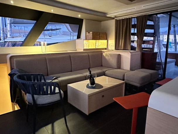 Alquiler de Catamarán, con o sin patrón Fountaine Pajot Procida