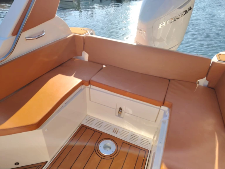 Neumática para alquilar Bormes-les-Mimosas al mejor precio