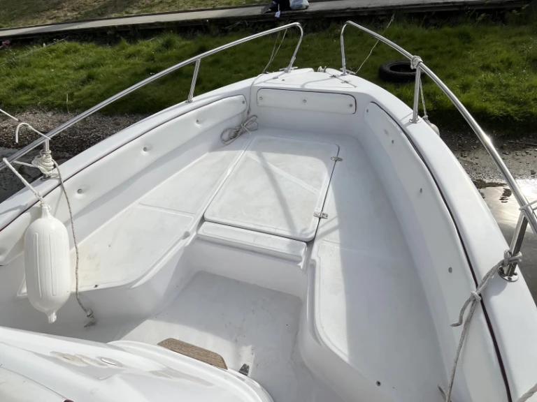 Alquiler de embarcaciones Bellingardo Sea Ghost enLavena Ponte Tresa en Samboat