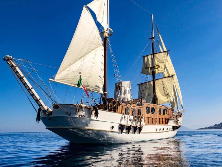 Alquiler Velero en Capo d'Orlando -  Gulet