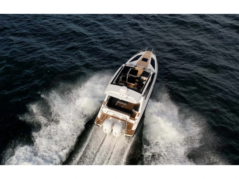 Alquiler de embarcaciones Finnmaster Finnmaster T9 ST enTrogir en Samboat