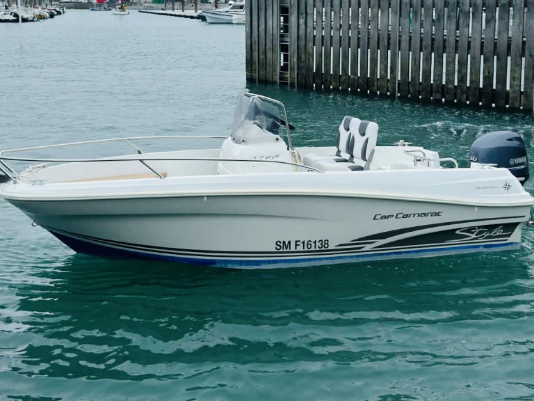 Alquiler de Jeanneau Cap Camarat 4.7 Style en Saint-Malo