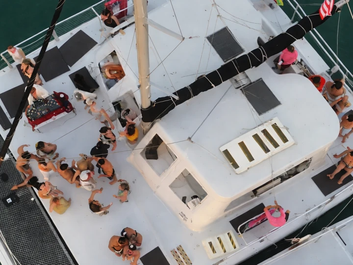 Alquiler Catamarán en Miami Beach - KURT HUGHES 60